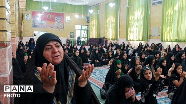 طنین لالایی مادران در همایش سراسری شیرخوارگان حسینی شهر بار
