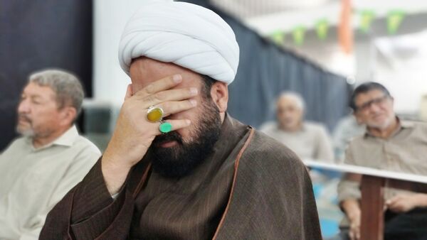 زمزمه دعای عرفه در پارسیان