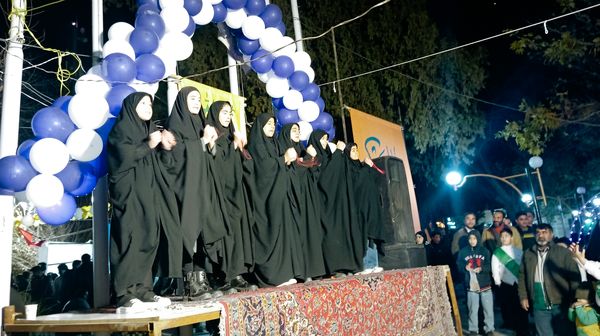 اجرای گروه های سرود در شهرستان کاشمر 