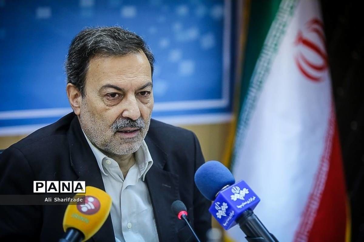 عدالت آموزشی در مسیر تحول؛ از مدرسه‌سازی تا هوشمندسازی کلاس‌ها