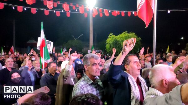 نود و سومین حضور پرشور مردم تویسرکانی در تجمع شبانه