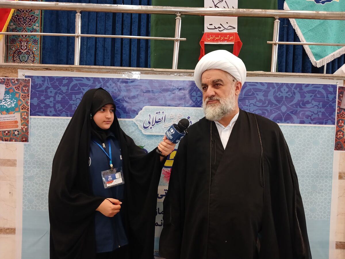نماز جمعه، قرارگاه تقوا، علم و بصیرت است