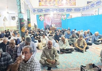برگزاری مراسم شب قدر با حضور گسترده مردم