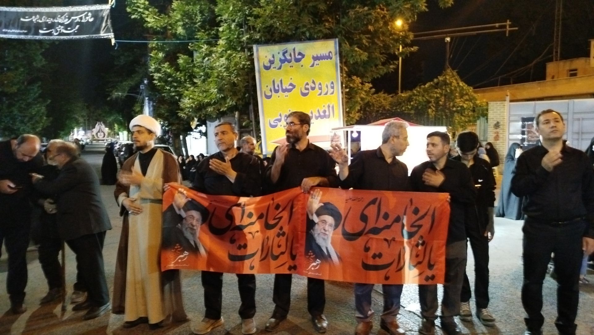  انتظار مردمانی پرشور، برای آخرین دیدار از قائد شهید امت