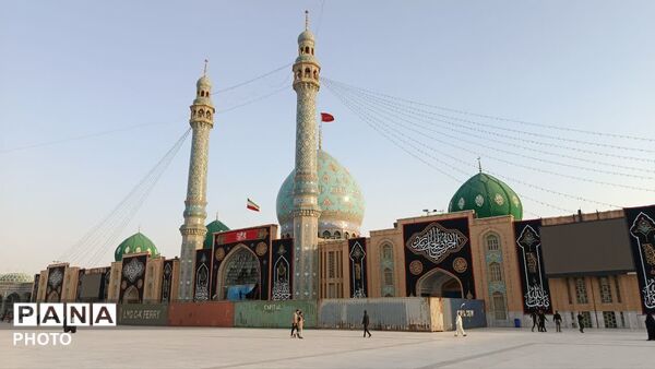 جلسه توجیهی خادمان مسجد جمکران در آستانه تشییع پیکر آقای شهید ایران