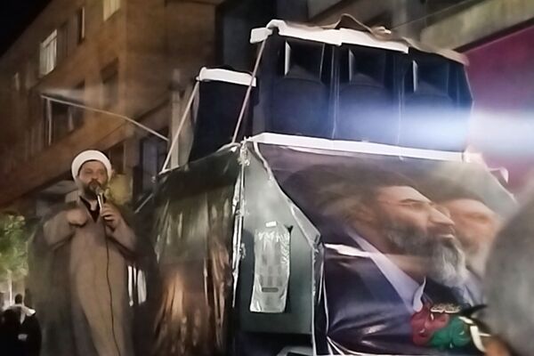 نگذاریم پیام‌های رهبر شهدمان روی زمین بماند