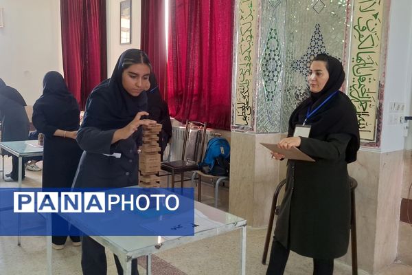 مسابقات بازی‌های فکری رویش دختران مرحله استانی در شیراز