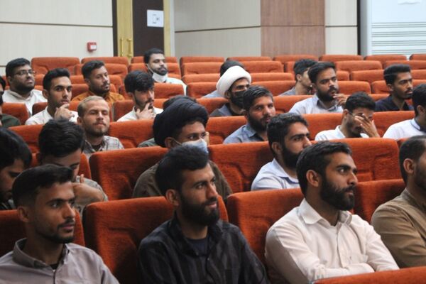 دوره توانمندسازی طلاب و روحانیون در بندرعباس