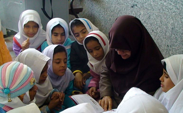 معلمان نقش اصلی در شکوفایی استعداد هنری دانش‌آموزان دارند