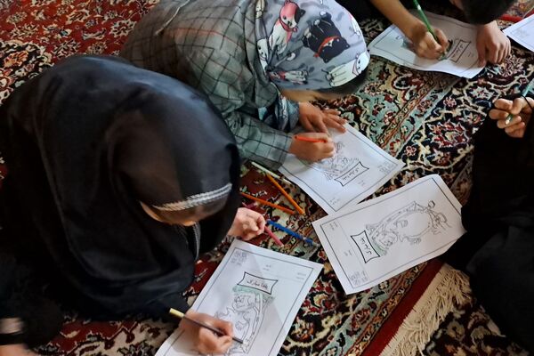 برپایی غرفه کودک در حاشیه نماز جمعه شهرستان کاشمر 