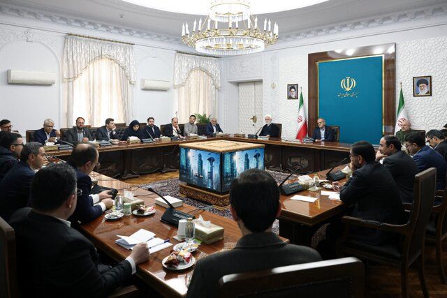 نشست فعالان اقتصاد دیجیتال با سران قوای سه‌گانه