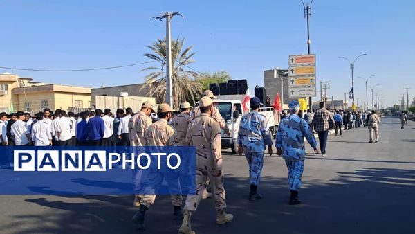 تشییع باشکوه شهید گمنام با بدرقه پرشور دانش‌آموزان