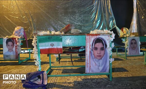 جشن تکلیف دختران در خیابان بیت رهبری در دهه کرامت
