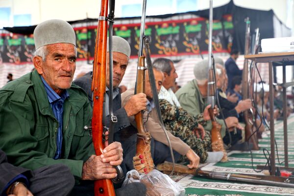 اجتماع همایش «شکوه اقتدار» بسیجیان در لنده