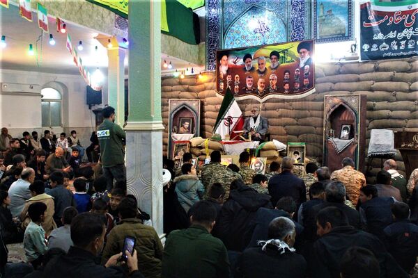 گرامیداشت یاد و خاطره ۱۵ شهید والامقام روستای مومن آباد قم