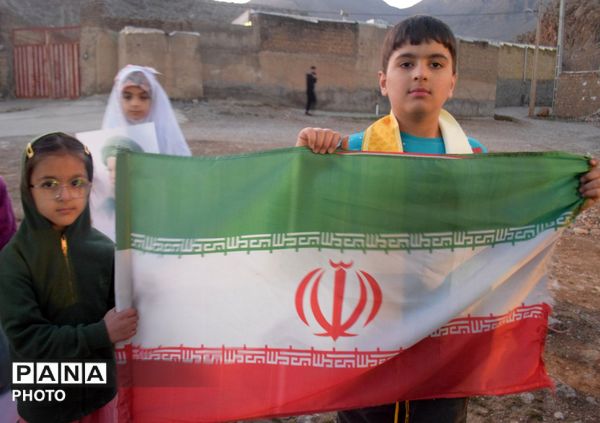 نماز عید فطرجشن پایان یک ماه بندگی شهرستان سلسله