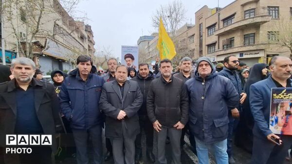 طنین پر شکوه مرگ بر اسرائیل و آمریکا فرهنگیان تهران