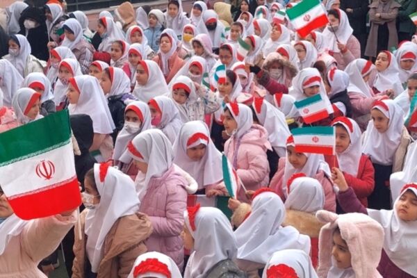 جشن دهه فجر و اعیاد شعبانیه در مدرسه عطر کوثر پردیس