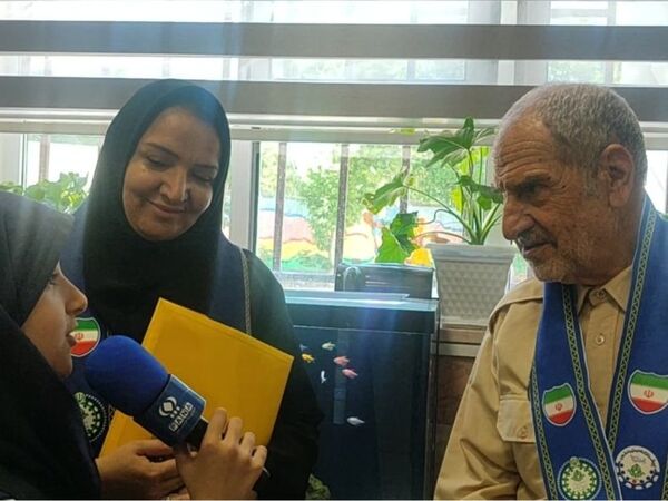 بازدید ارزیابان پیشتاز کشوری از دبستان فاطمه اهری هاشمی 