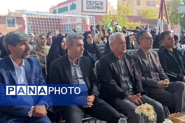 افتتاح ۱۱پروژه ورزشی ؛ طرح میدان همدلی در آباده