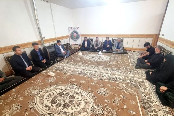شهدا الگوی برتر سلامت معنوی و اجتماعی جامعه هستند