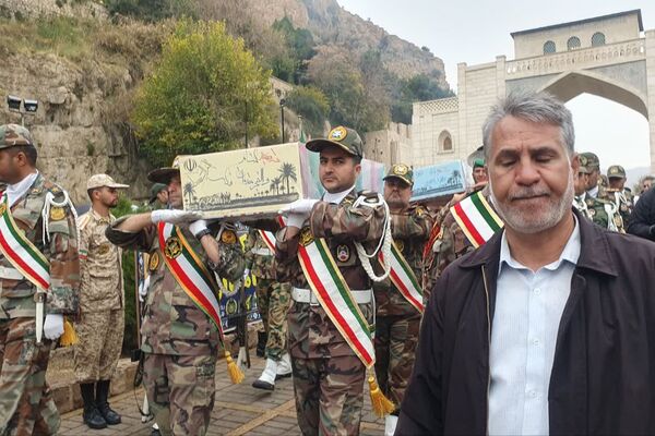 تشییع پیکر پاک و مطهر شهدای گمنام در شیراز 