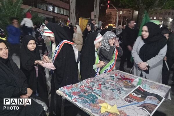 برپایی موکب «سلام شهید» به همت حوزه ۵۰۲ بسیج دانش آموزی ناحیه دو شهرری 