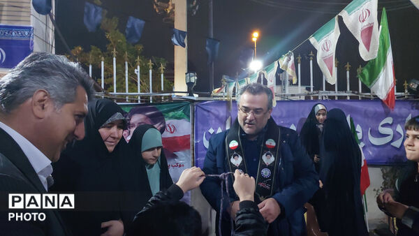 حضور معاون پرورشی شهر تهران در موکب سازمان دانش‌آموزی شهر تهران 