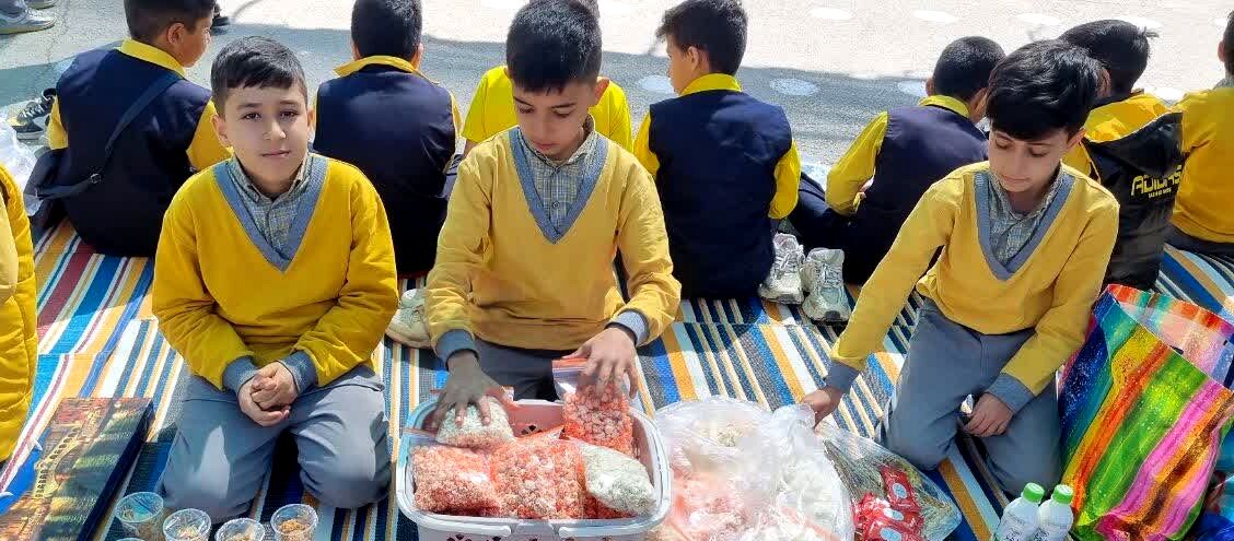 بازارچه کسب و کار دانش‌آموزی دبستان علی اکبر دهخدا  