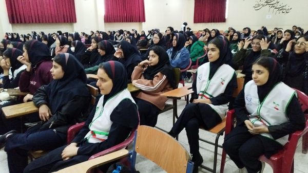 برگزاری هفته ماها در دبیرستان علامه جعفری ناحیه ۳