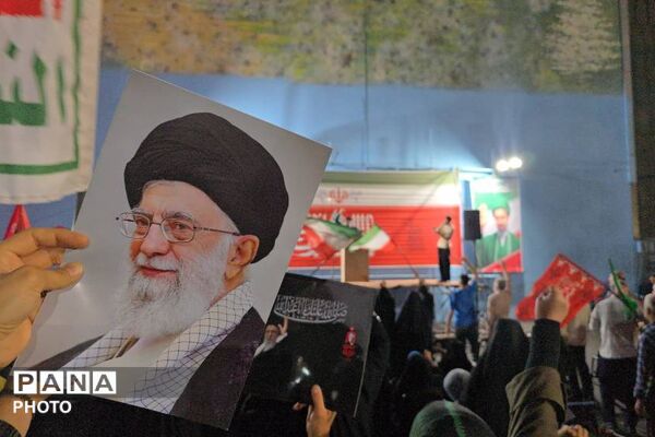 تداوم تجمعات مردمی در شهر گلستان