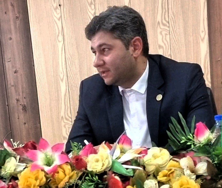 روز خبرنگار تجلیل از قهرمانان قلم و بیان است