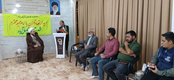 دیدار تعاونی‌گران شهرستان خلیل‌آباد با امام جمعه در هفته تعاون