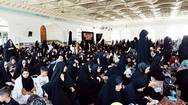 تحویل سالی متفاوت در امامزاده سید حمزه کاشمر
