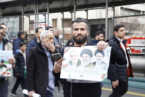 روایت تصویر از ٢٢ بهمن تهران 