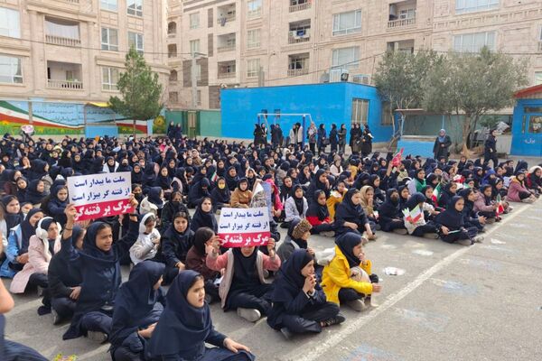 از کلاس درس تا شکوه انقلاب؛ شور دانش آموزی،  شور فجر