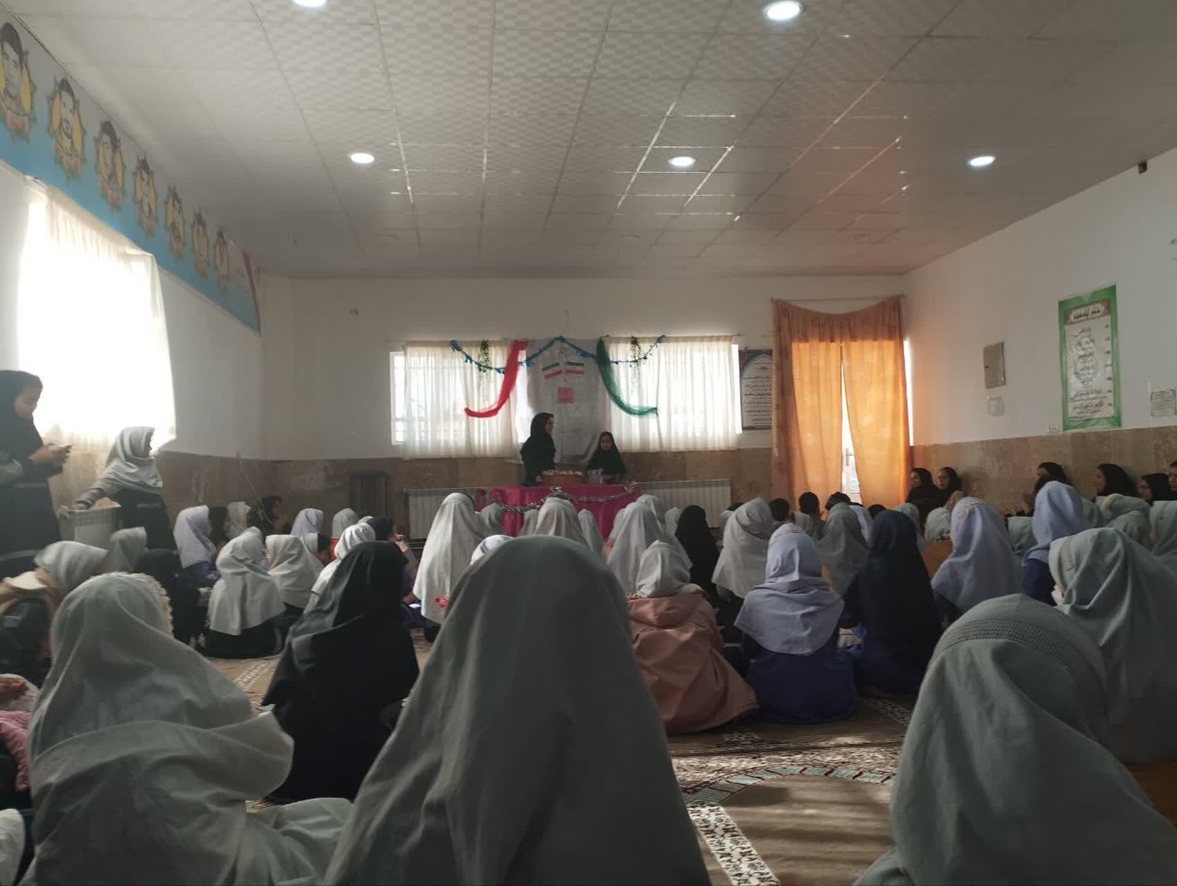 جشن مولودی خوانی ولادت آقا صاحب الزمان‌ عج درمدرسه‌تکتم‌خلیل آباد