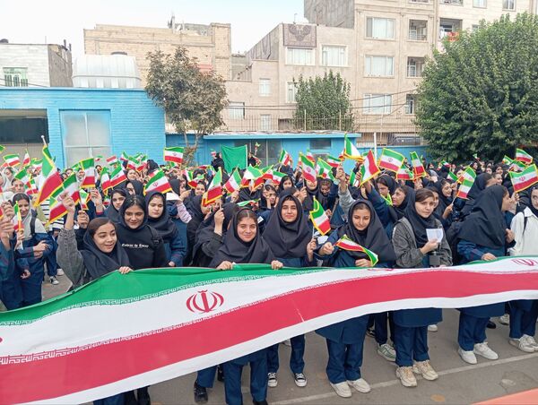 بازگشت به صحنه علم،مدارس متوسطه  شهرستان قدس آماده ساخت آینده