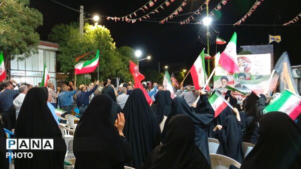 از کمیجان بازهم نوای «یاحیدر، یاحیدر» به گوش رسید. 
