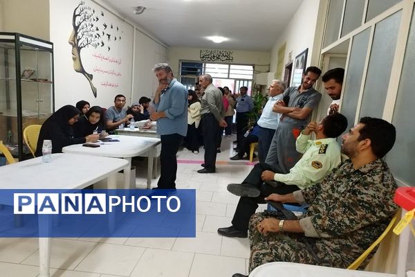 حضور مردم شهر کرمان در دور دوم انتخابات ریاست‌جمهوری