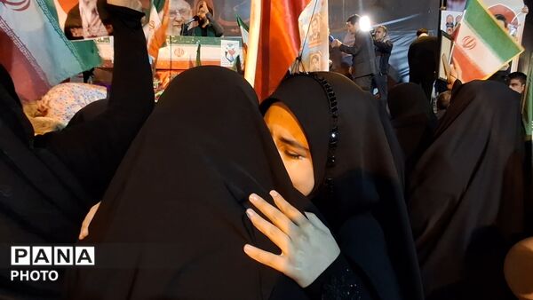 آیین وداع با پیکر دانش آموز شهید محمد حسین دهقان در قم