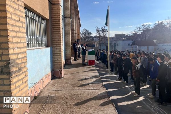 عطر رضوی در دبیرستان شهید مصطفی خمینی پیچید