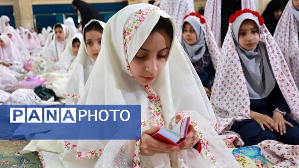  جشن عبادت ۱۵۰۰ دانش‌آموز دختر میبدی در هفته گرامیداشت امور تربیتی و تربیت اسلامی