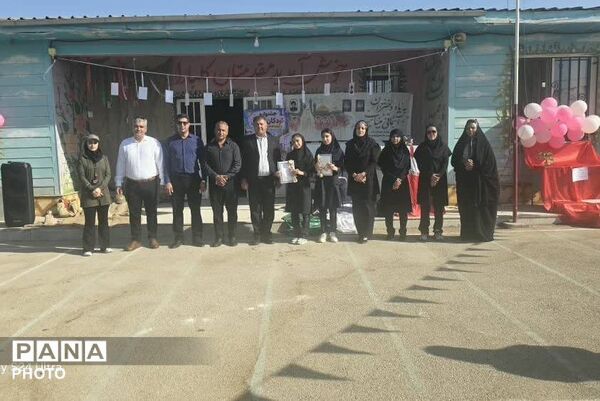 آغاز سال تحصیلی با یاد شهدا در دبیرستان حجاب زرقان