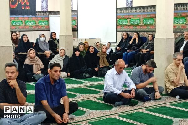 جلسه مشاوره خانواده ویژه اولیاء در هنرستان مجتمع فنی تهران بهارستان دو