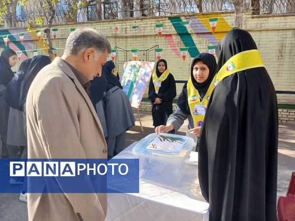 انتخابات شورای دانش‌آموزی در دبیرستان استقلال ناحیه ۶ مشهد
