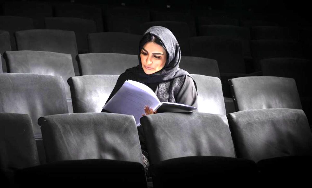 صحرا فتحی، «هواخوری» را به صحنه می‌آورد