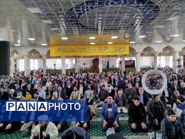 نماز جمعه در شهرستان کاشمر 