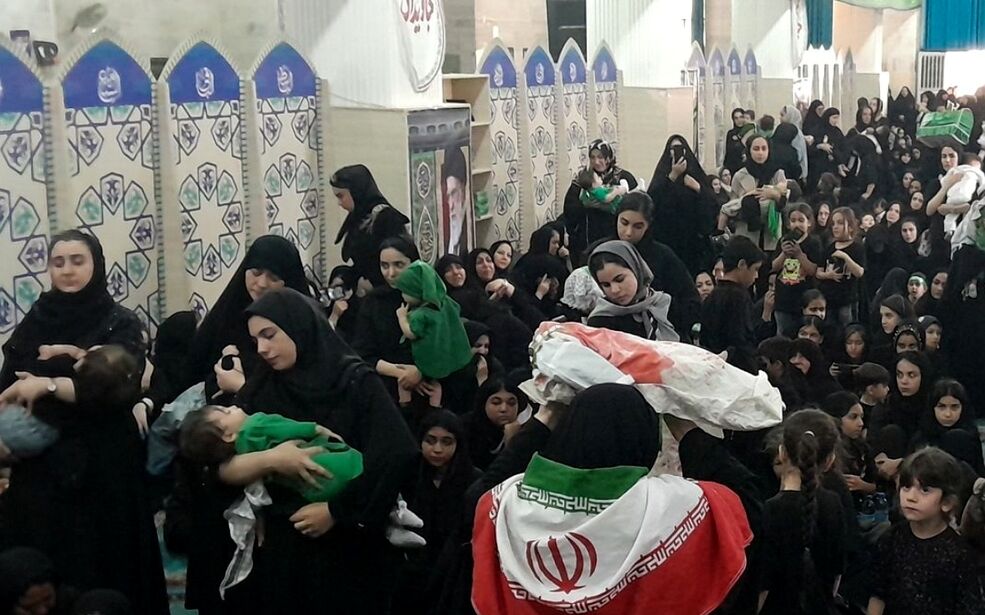 صباشهر غرق در عطر علی‌اصغر(ع)؛ مادران عاشورایی گرد هم آمدند