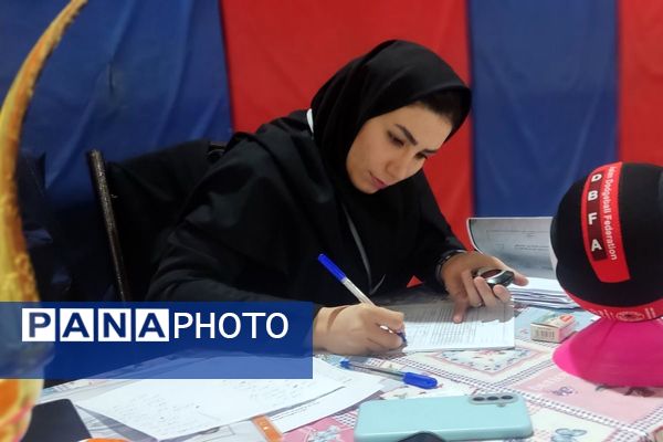 مسابقات ورزشی بین مدرسه‌ای در رباط‌کریم